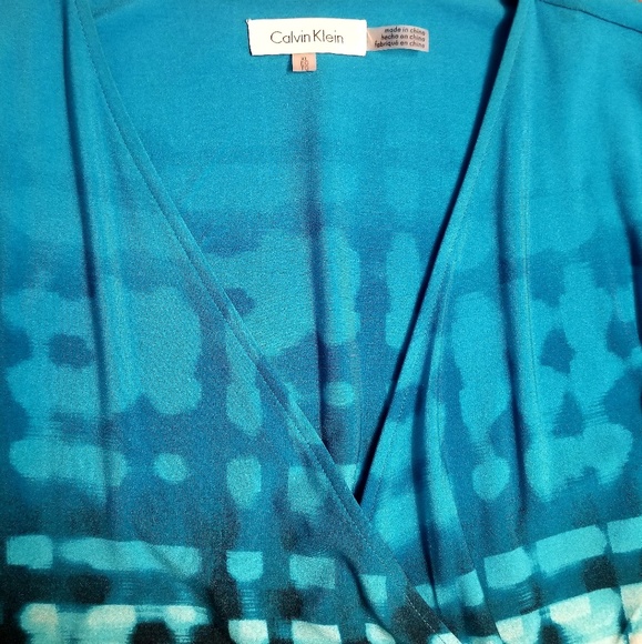 CALVIN KLEIN Faux Wrap Top - Picture 3 of 4